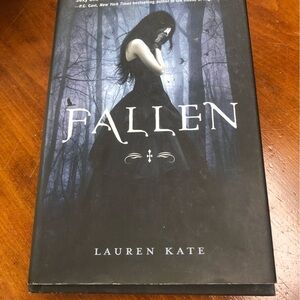 Fallen by Lauren Kate Hardcover Book- First edition - sleeve a little worn